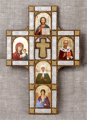 Крест православный, настенный с ликами Спасителя, Пресвятой Богородицы, святителя Николая, Ангела Хранителя и Матроны Московской в подарочной упаковке.