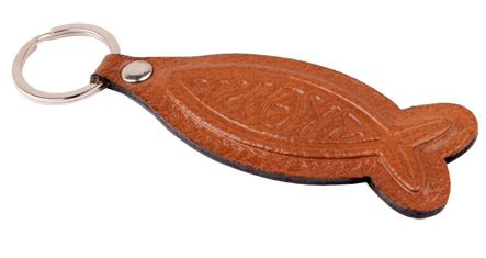Брелок кожаный, 2-слойный с тиснением молитв и символов (рыбка).